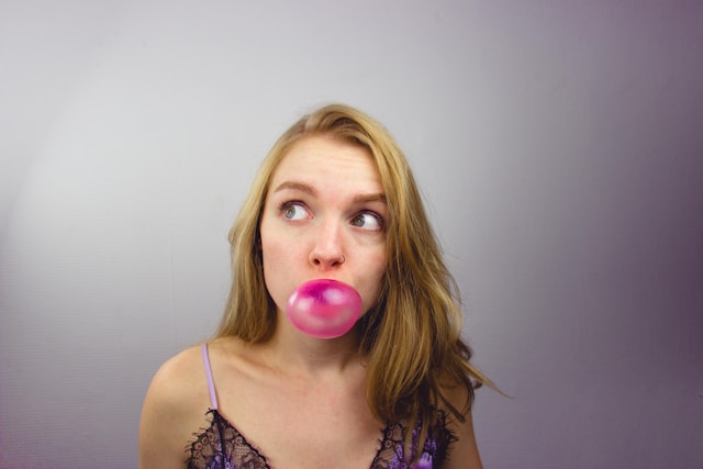 Kaugummi für die Zahngesundheit: sinnvoll oder schädlich?